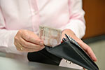 Geld in Geldtasche